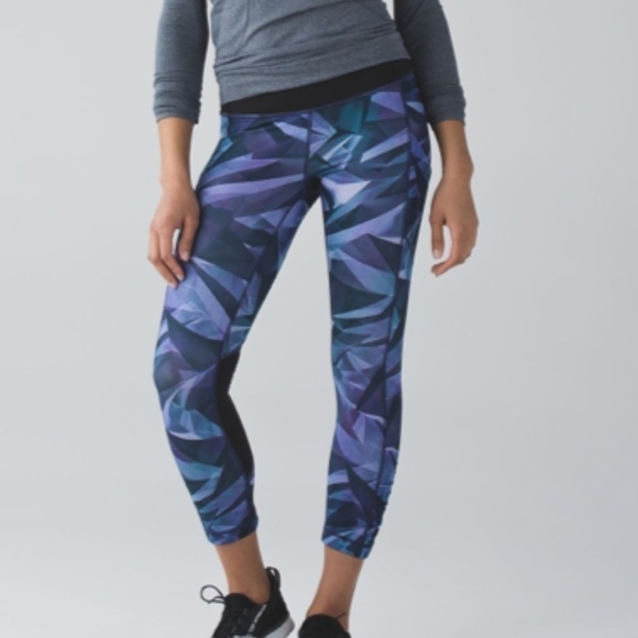 Lululemon Speed Crop Pretty Prism Multi / Black - Picture 5 of 6